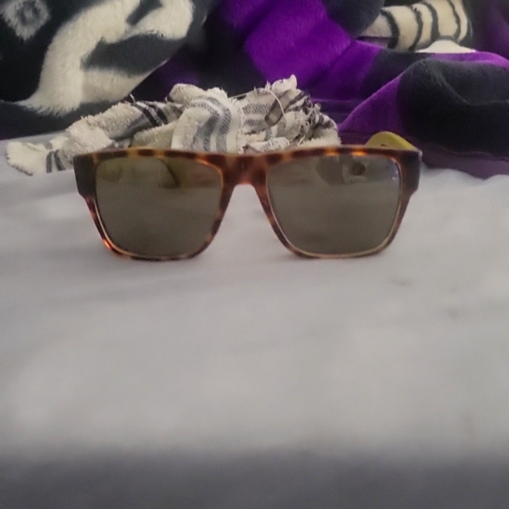 Womens Carrera sunglasses brown and gold 😎